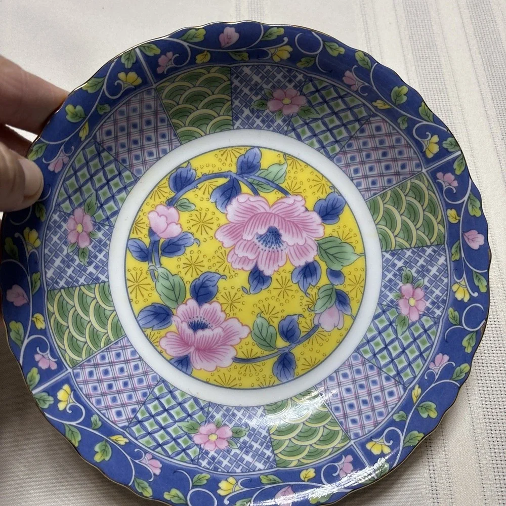 Gumps Botan Imari Japan Chrysanthemums Scalloped Cereal Soup Pasta Bowls Set/4